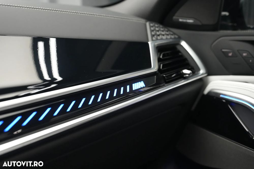 BMW X6 M M60i xDrive - 33