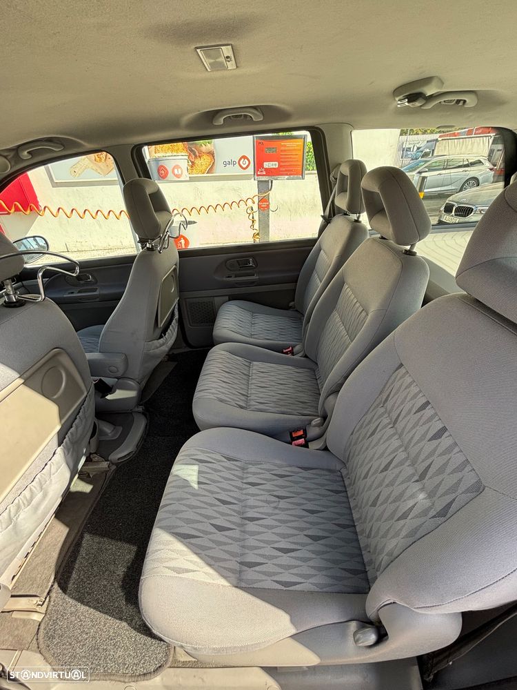 Ford Galaxy 1.9 TDi Trend - 9