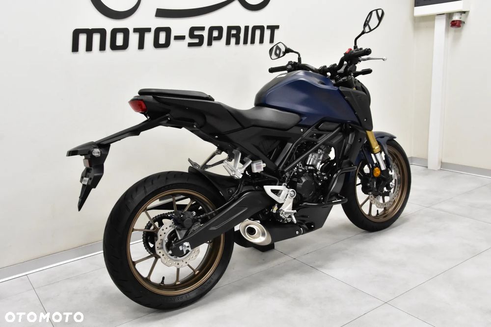 Honda CB - 4