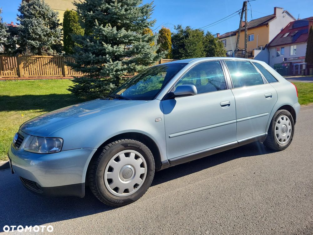 Audi A3 Sportback 1.8 Attraction - 6