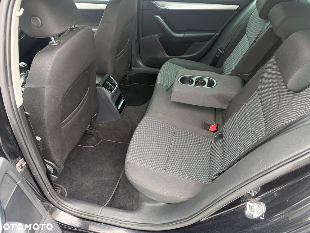 Skoda Octavia 2.0 TDI Green tec Elegance - 15