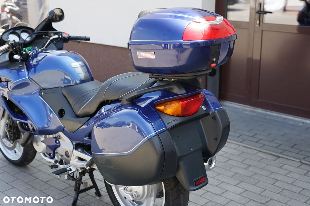 Honda NT - 23