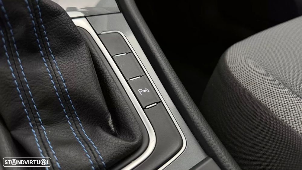 VW e-Golf AC/DC - 27