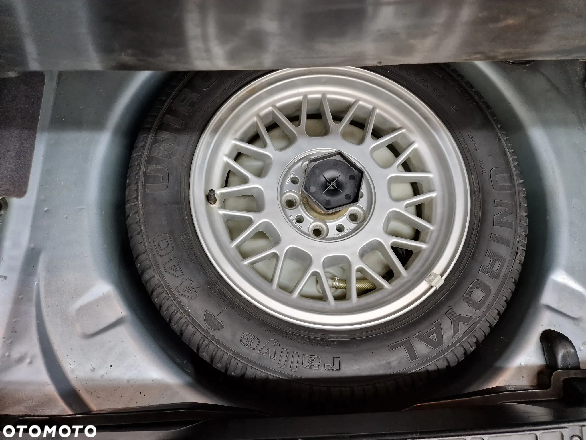BMW Seria 8 - 28