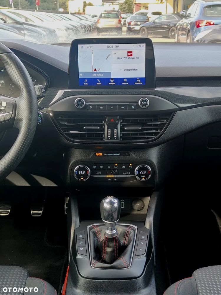 Ford Focus 1.5 EcoBoost Start-Stopp-System ST-LINE - 23