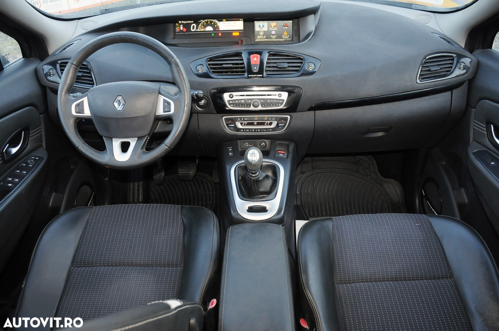 Renault Scenic dCi 130 FAP Bose Edition - 6