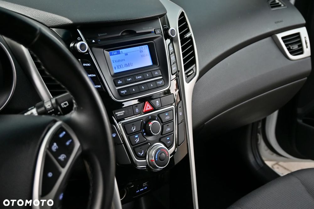Hyundai i30 1.4 BlueDrive Comfort - 31