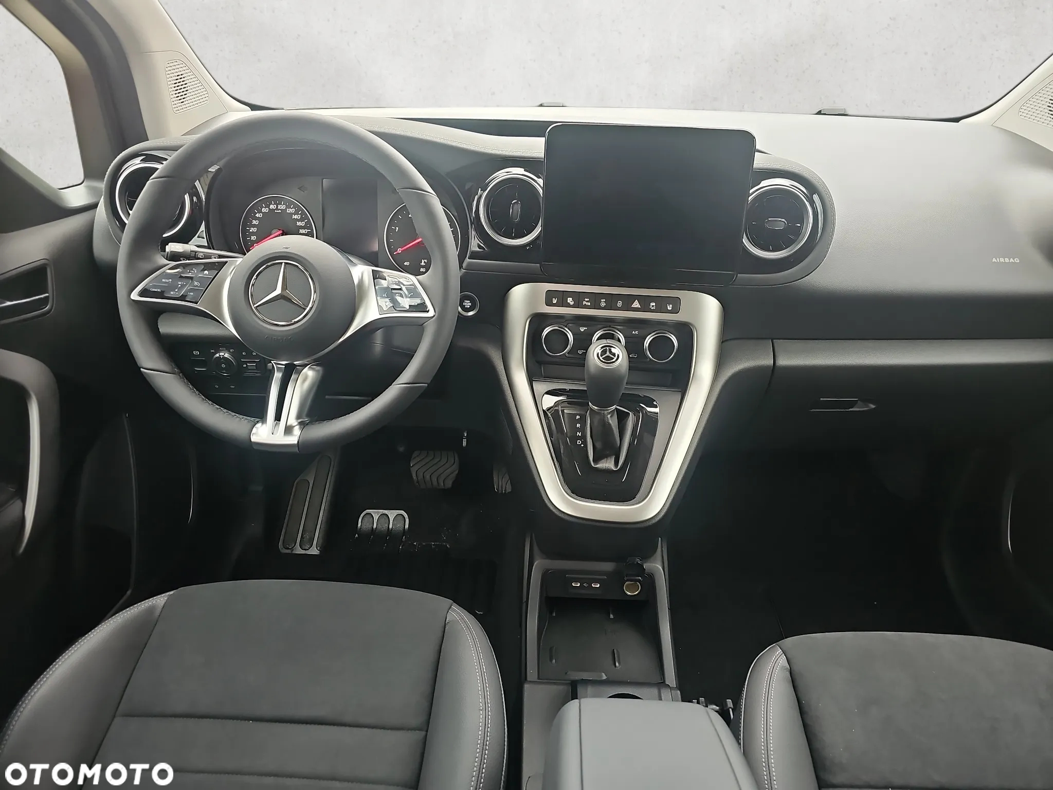 Mercedes-Benz Klasa T 180 d Progressive - 13