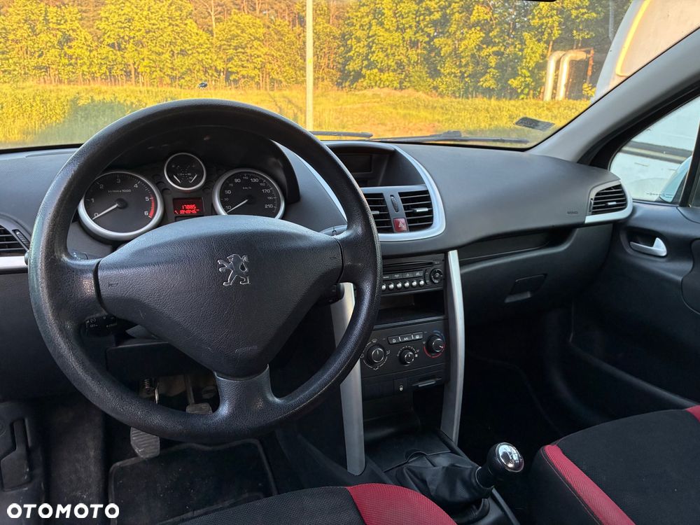 Peugeot 207 - 5