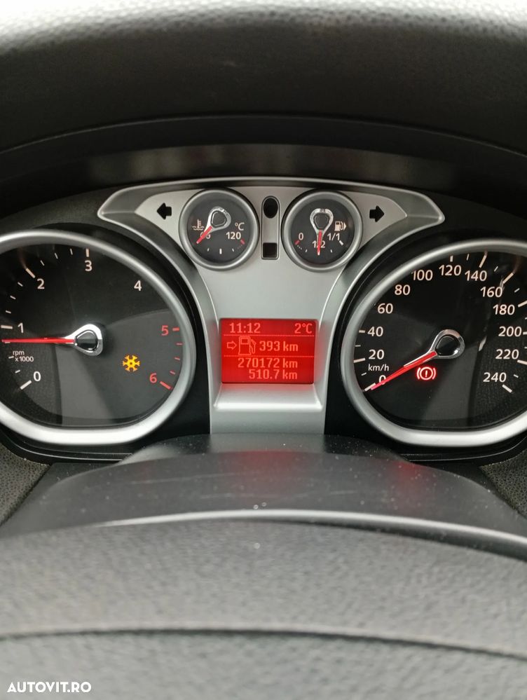 Ford Focus 1.6 TDCi Ambiente - 6