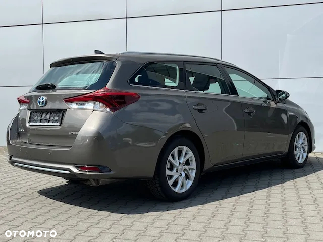 Toyota Auris Hybrid 135 Active - 9