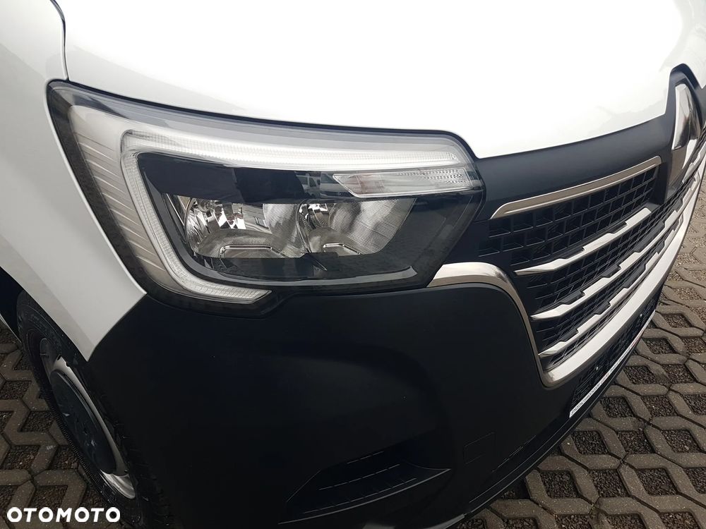 Renault MASTER 8EP CHŁODNIA 4,21x2,11x2,00 IZOTERMA AGREGAT CARRIER XARIOS 350 ZASILANIE Z SILNIKA + ELEKTRYCZNE STACJONARNE KLIMA - 31