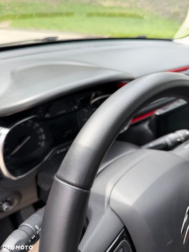 Citroën C3 Pure Tech 82 SHINE - 13