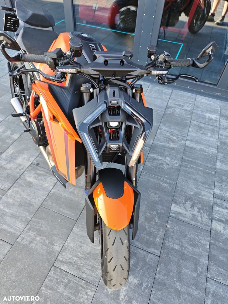 KTM 1390 Super Duke - 3