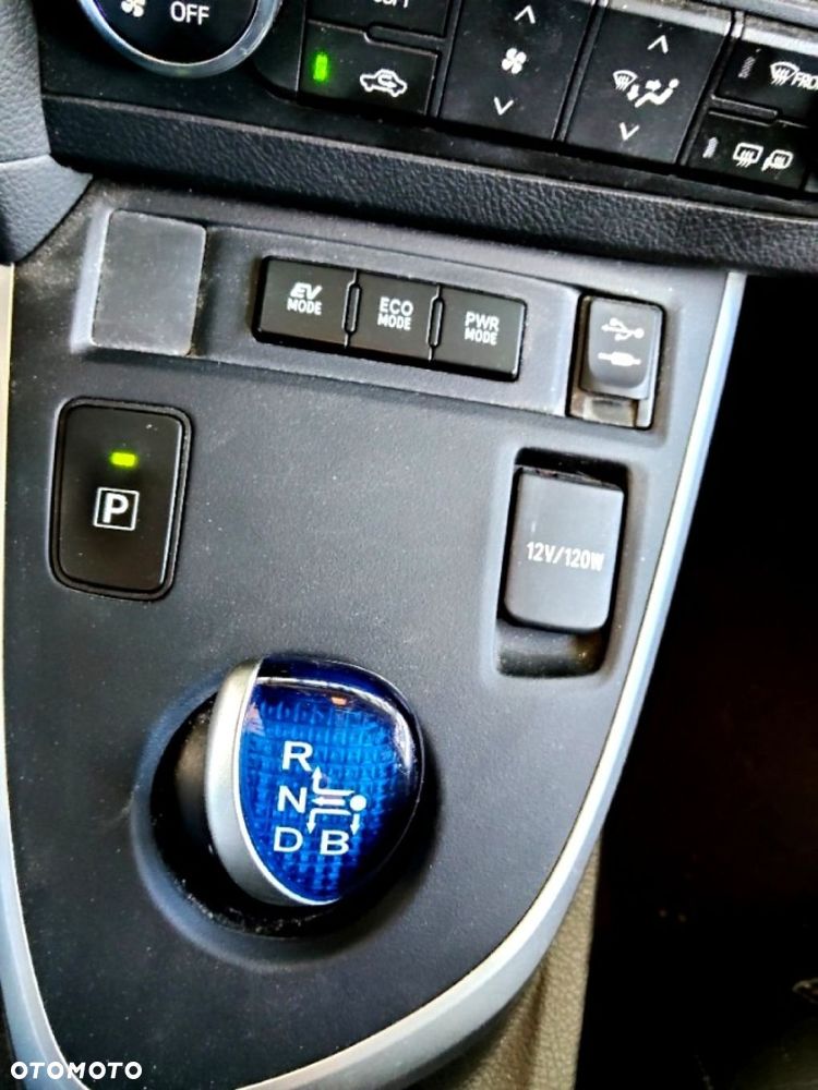 Toyota Auris - 13