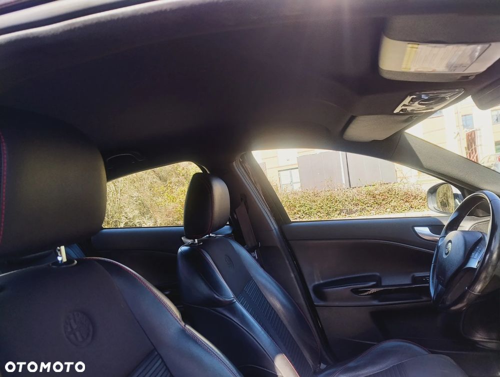 Alfa Romeo Giulietta 2.0 JTDM 16V Turismo - 16