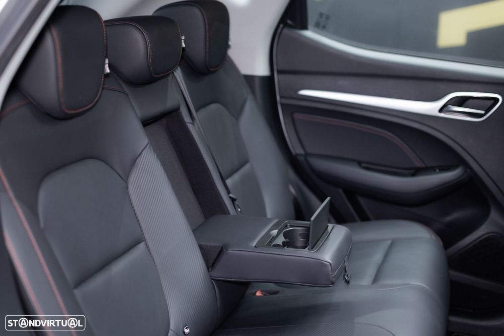 MG ZS EV 72.6 kWh Luxury - 18