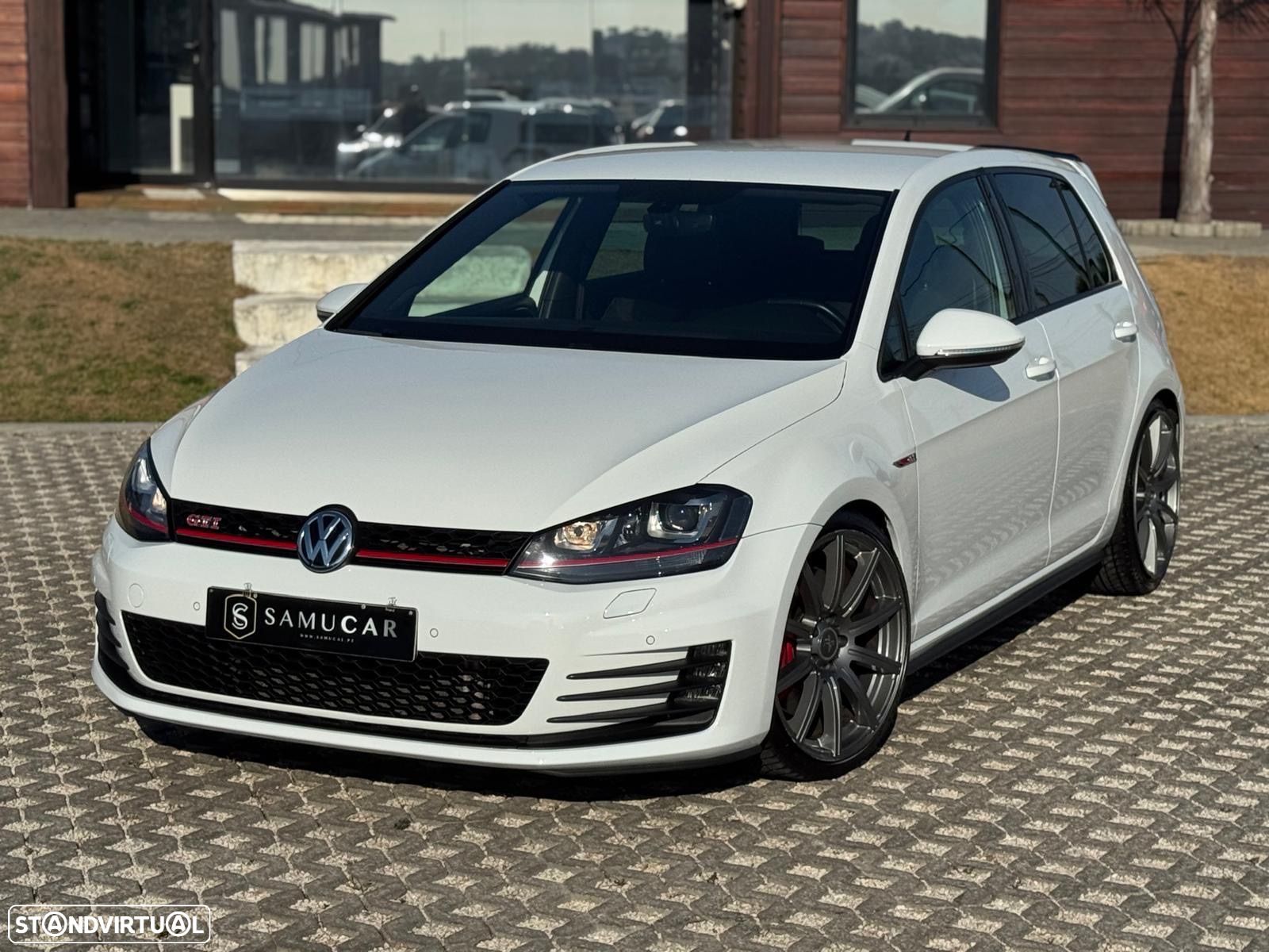 VW Golf 2.0 TSi GTi Performance - 1