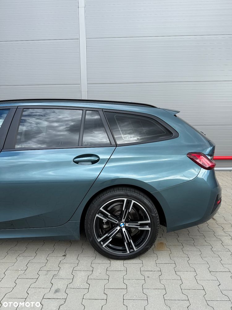 BMW Seria 3 318d - 16
