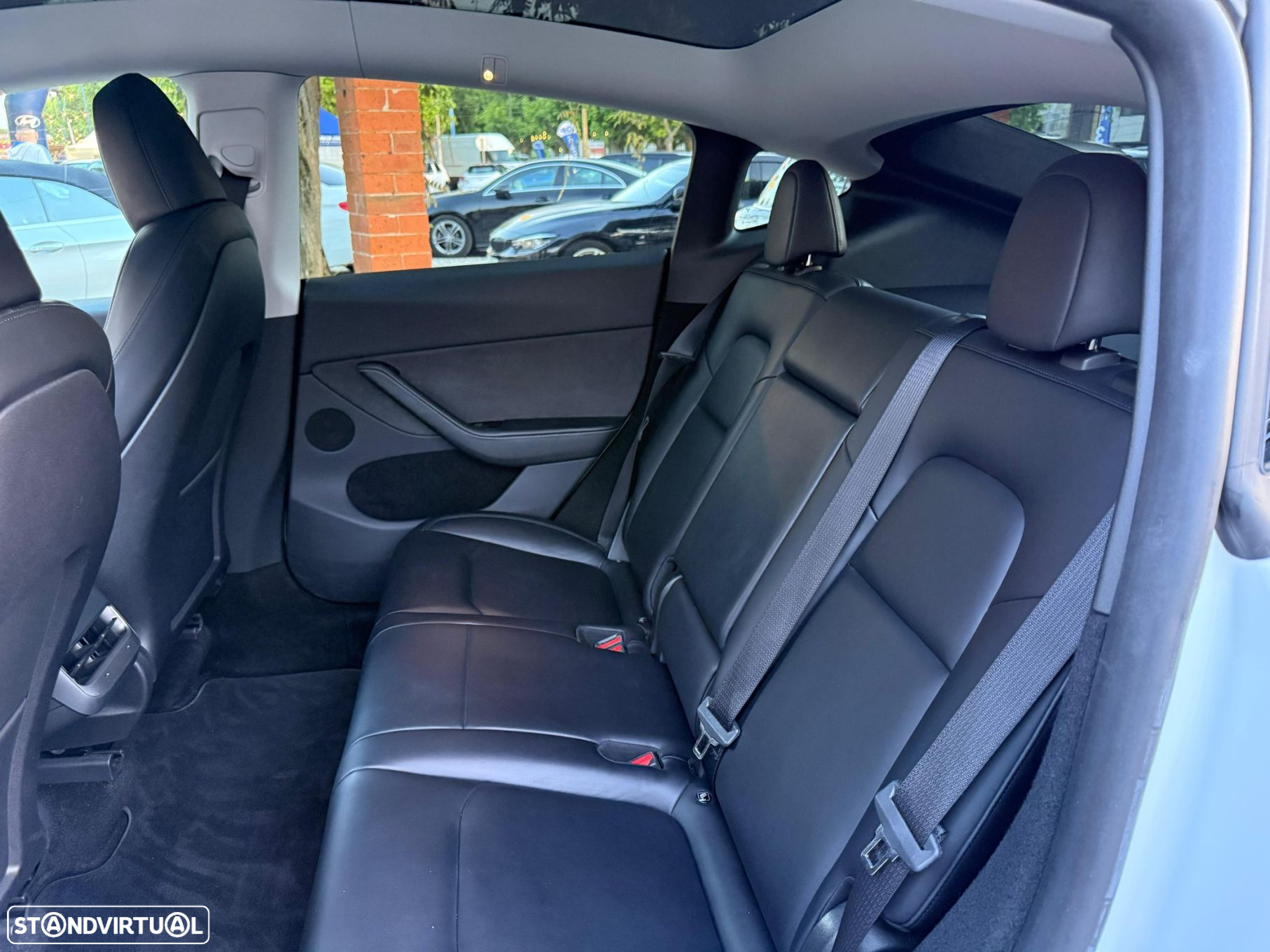Tesla Model Y RWD - 4