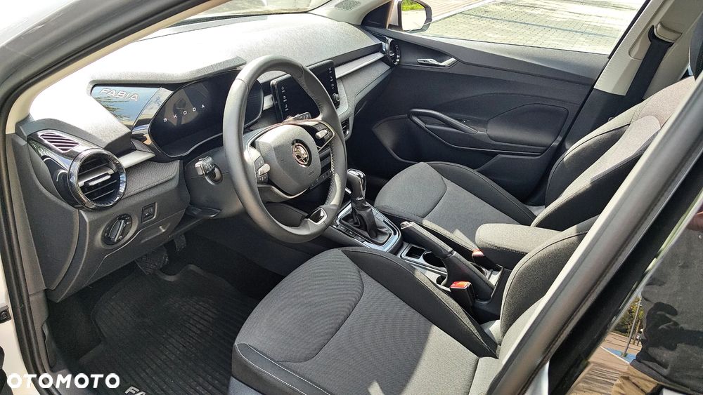 Skoda Fabia 1.0 TSI Essence DSG - 24