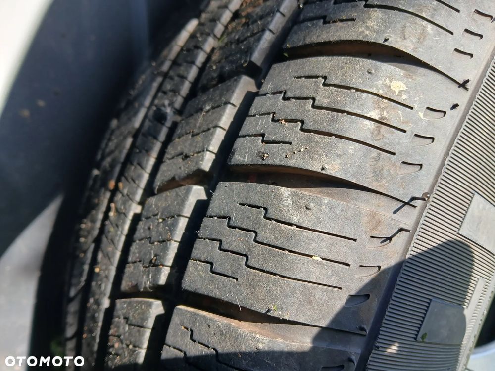 Hyundai ix35 1.7 CRDi 2WD blue Finale Gold - 16