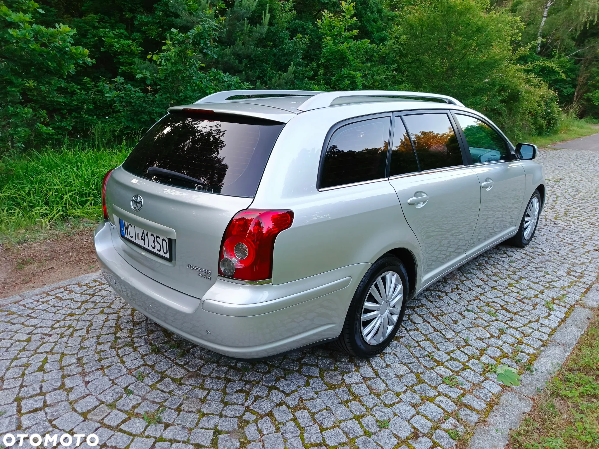 Toyota Avensis 2.0 D-4D Sol - 25