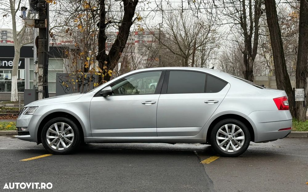 Skoda Octavia 2.0 TDI 4x4 DSG Style - 6