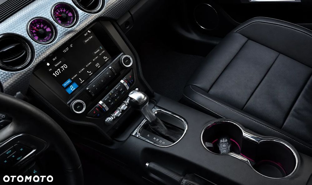 Ford Mustang 5.0 V8 GT - 11