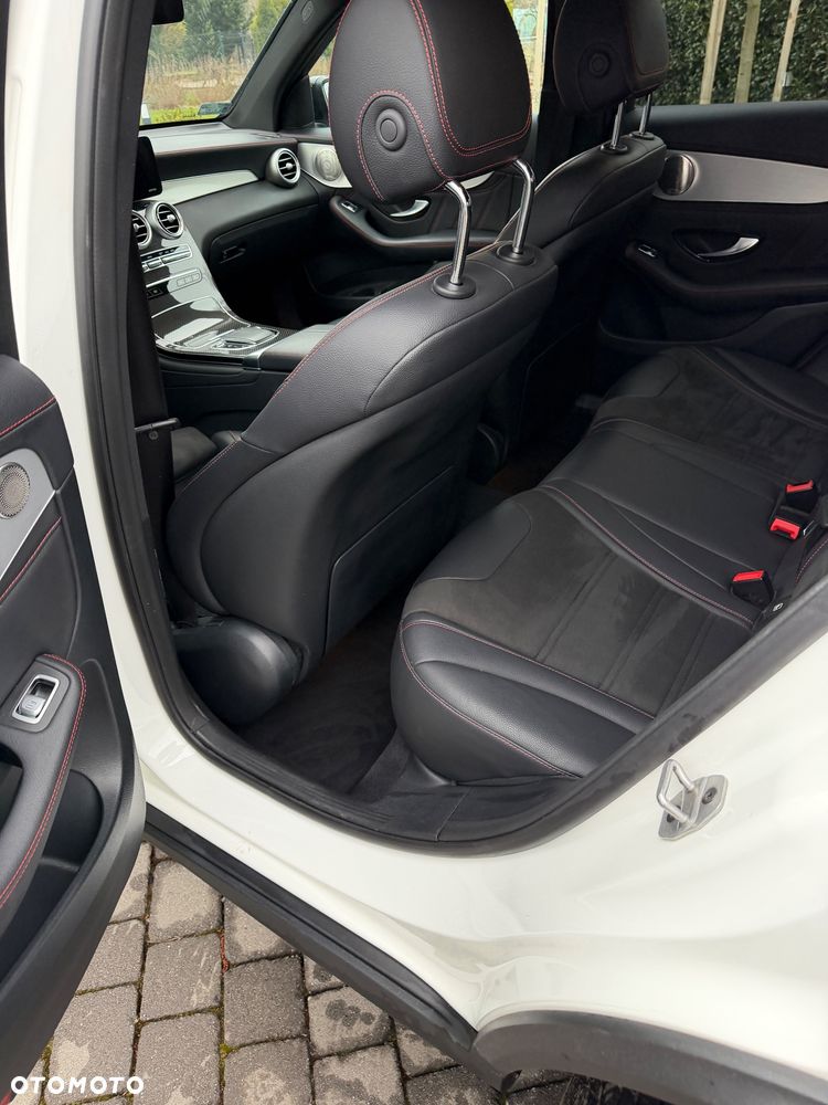 Mercedes-Benz GLC - 24