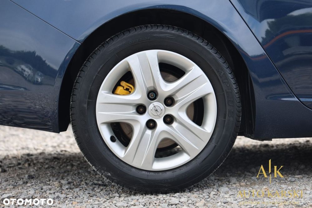 Opel Insignia - 13