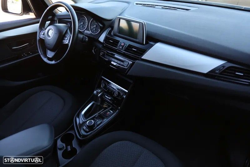 BMW 216 Active Tourer d Aut. Luxury Line - 15