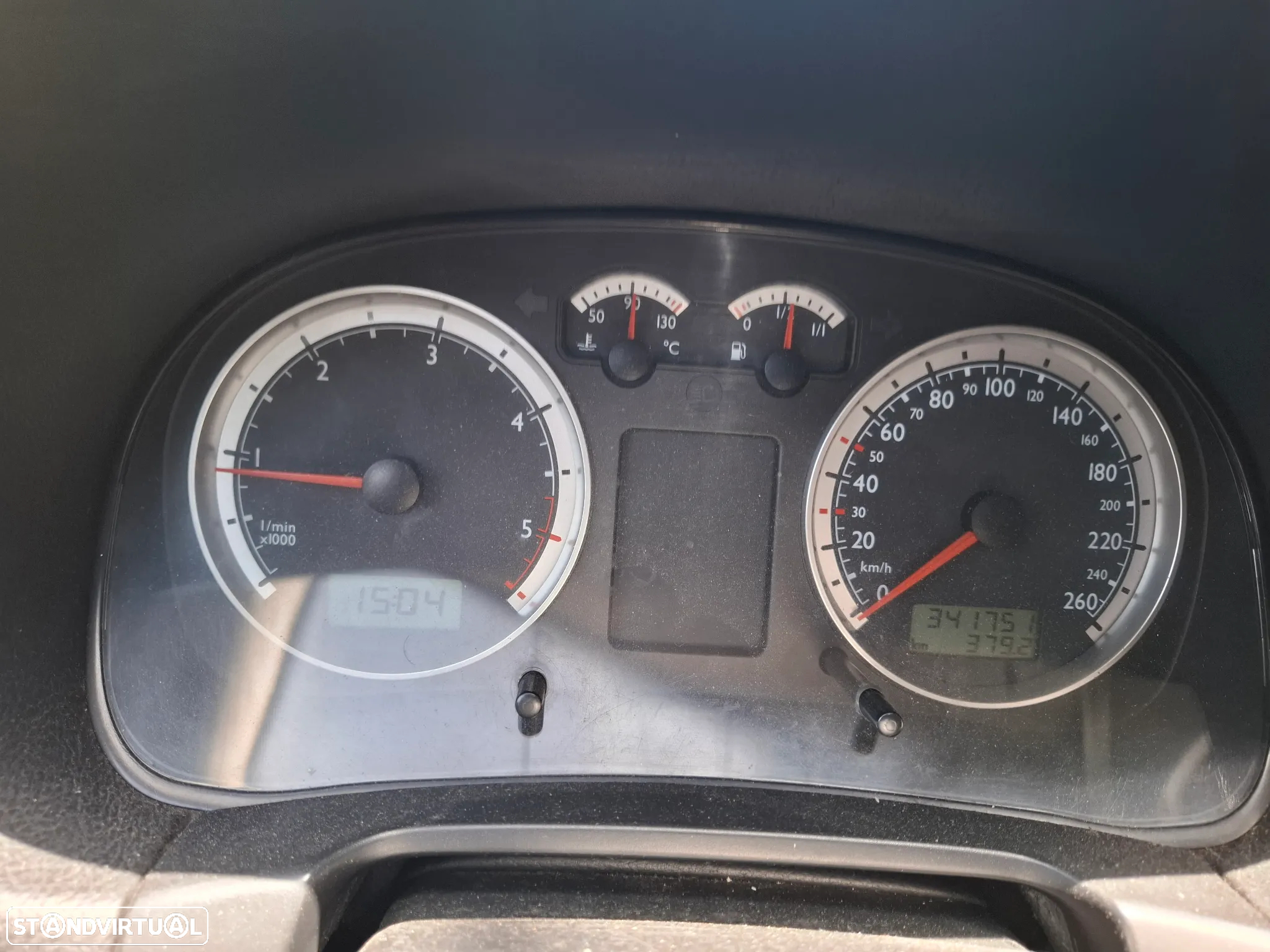 VW Bora 1.9 TDi Highline - 10