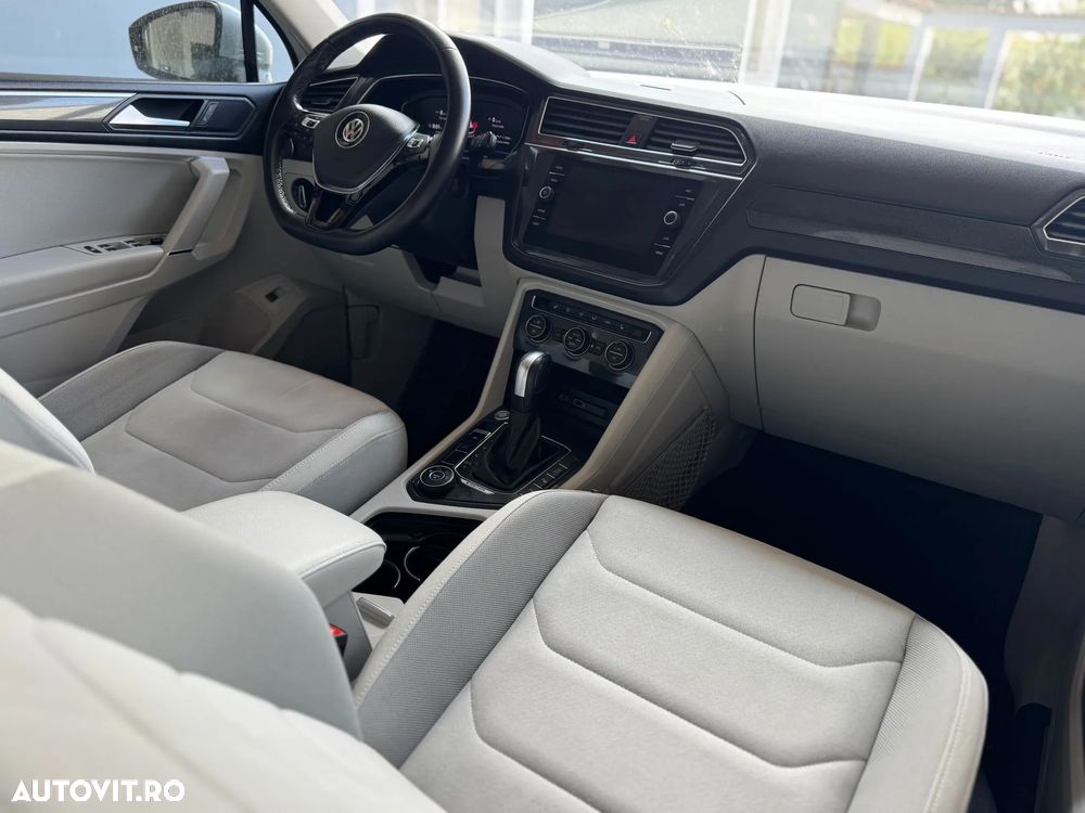 Volkswagen Tiguan 2.0 TDI DSG 4Mot Highline - 27