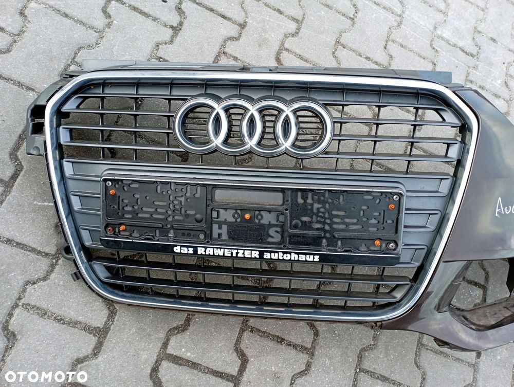 AUDI A1 8X ZDERZAK GRILL ATRAPA - 2