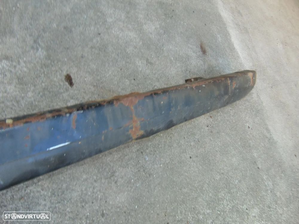 Toyota Hiace LH20 para-choques - 4