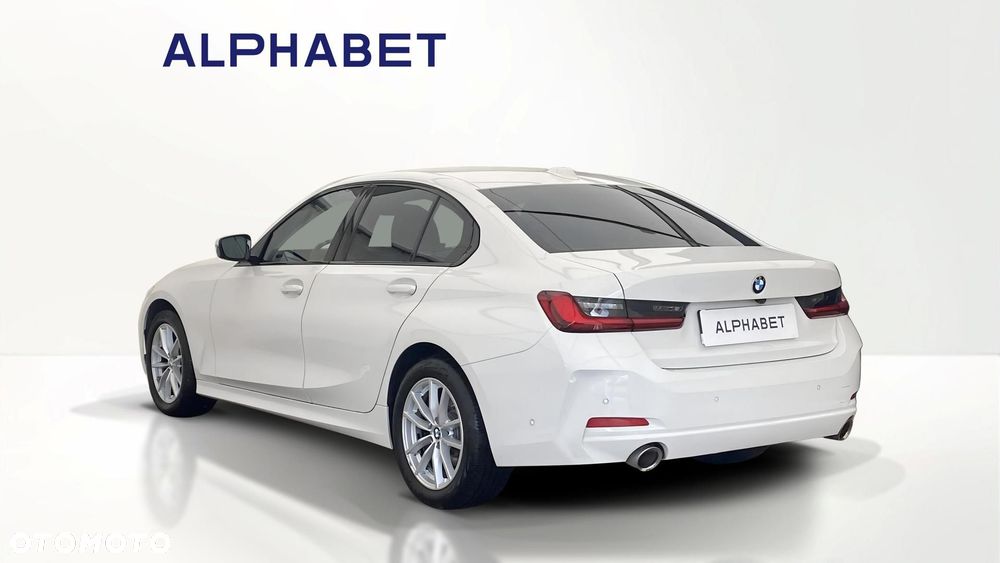 BMW Seria 3 320i xDrive sport - 3