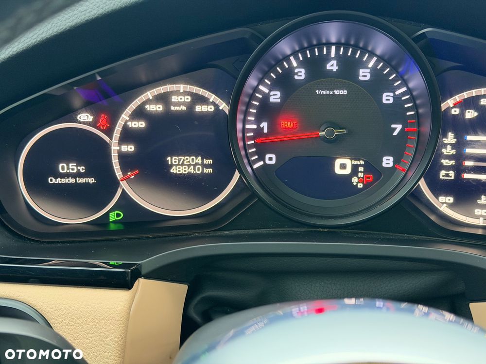 Porsche Cayenne Tiptronic S - 12