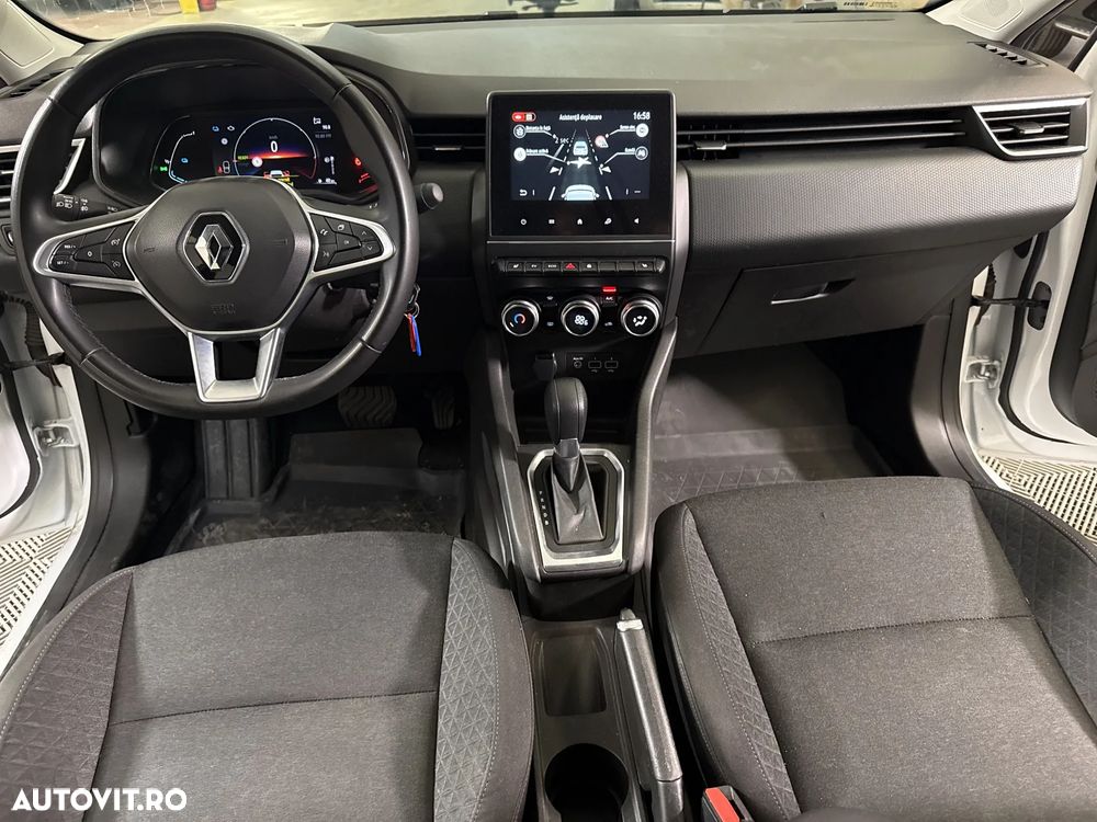 Renault Clio - 10
