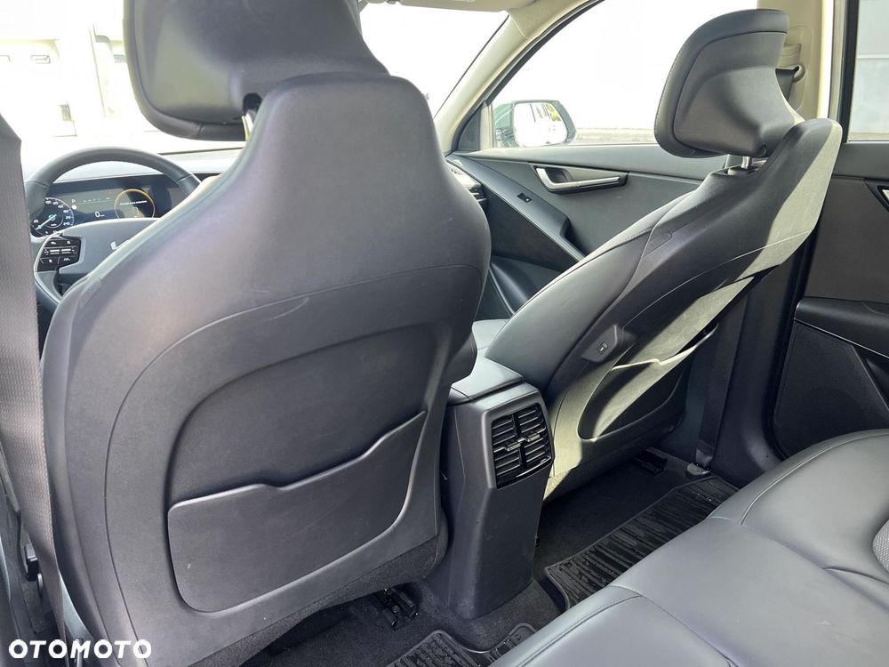 Kia Niro - 16