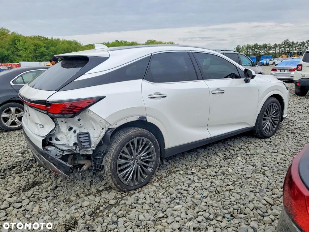 Lexus RX - 4