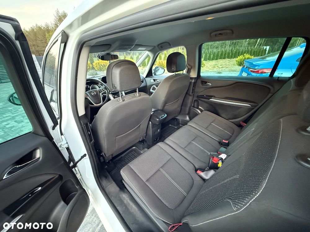 Opel Zafira 1.6 CDTI Enjoy S&S - 9
