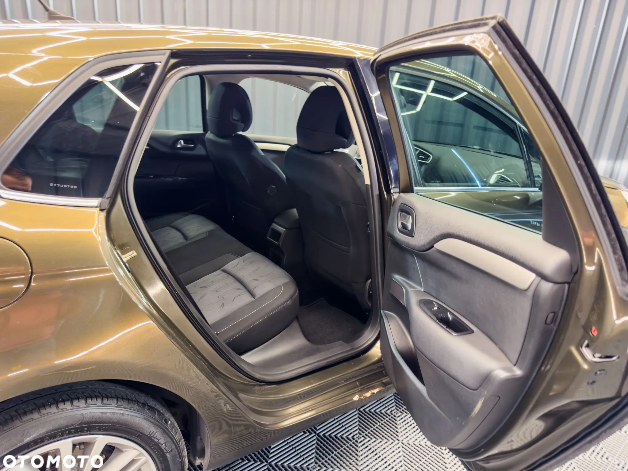 Citroën C4 1.6 HDi Seduction - 20
