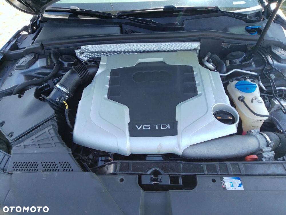 silnik CAPA CAP  skrzynia audi a4 b8 a5 a6 c6 3,0 tdi czesci - 1