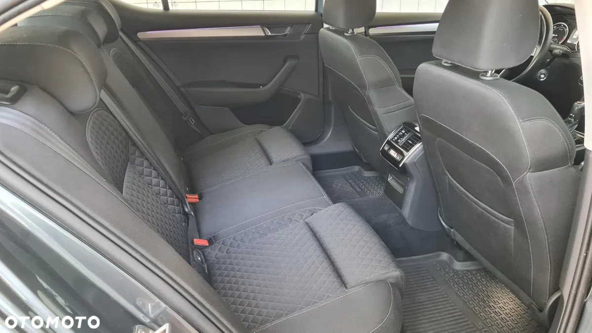 Skoda Superb 2.0 TDI 4x4 Style DSG - 18
