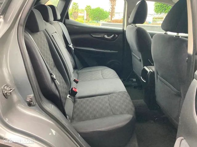 Nissan Qashqai ver-1-5-dci-acenta-connect - 35