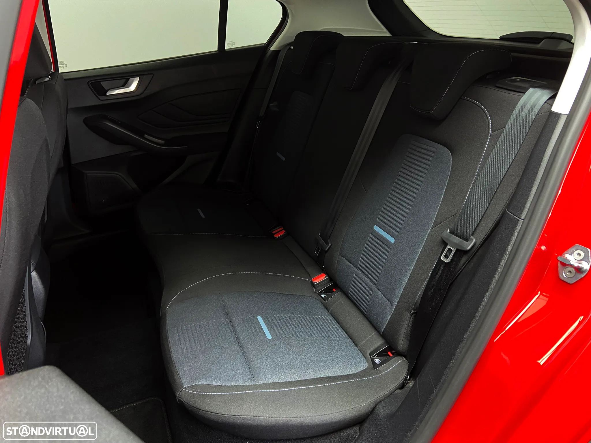 Ford Focus 1.0 EcoBoost MHEV Active X - 10