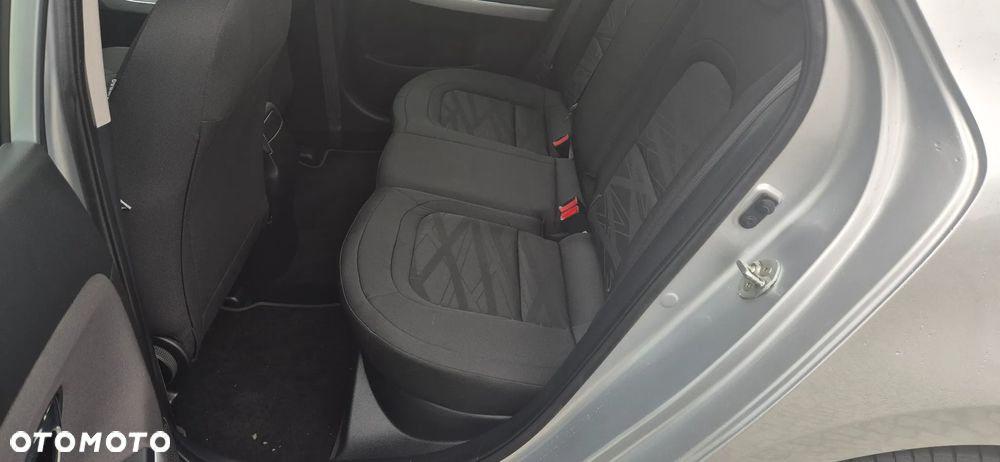 Kia Ceed 1.4 CVVT Dream Team Edition - 10
