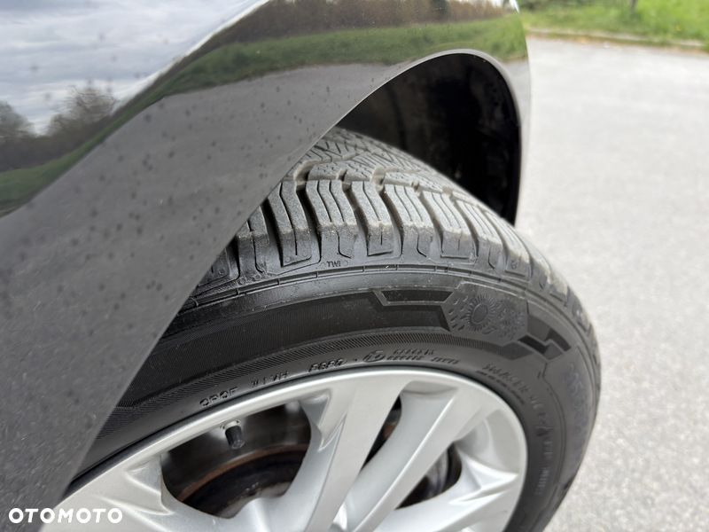 Kia Ceed 1.6 GDI Dream Team Edition - 19