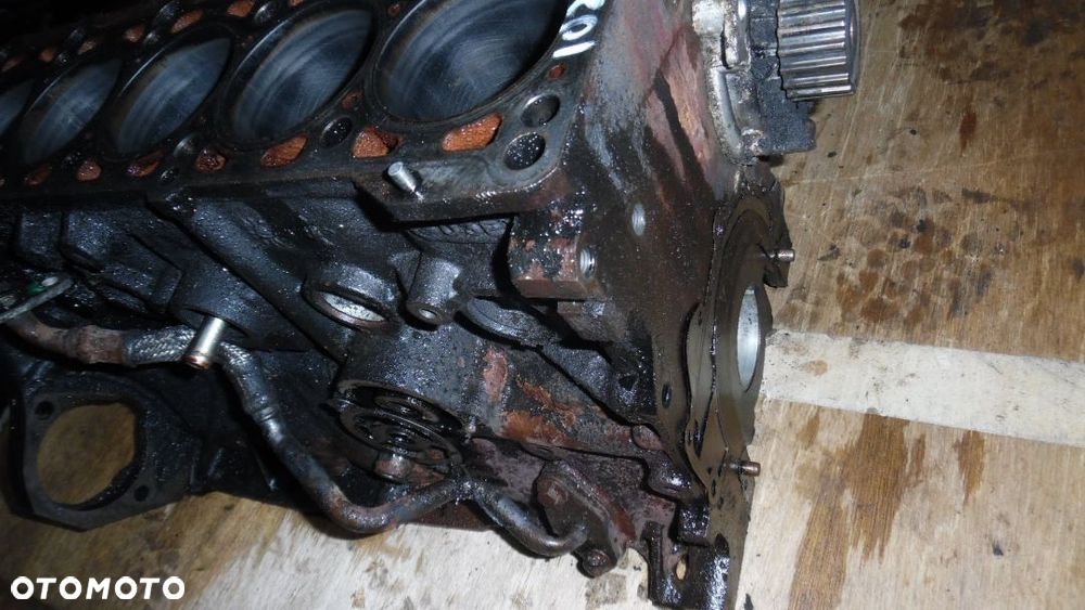 Blok silnika Volkswagen LT 2.5TDI 102KM - 3